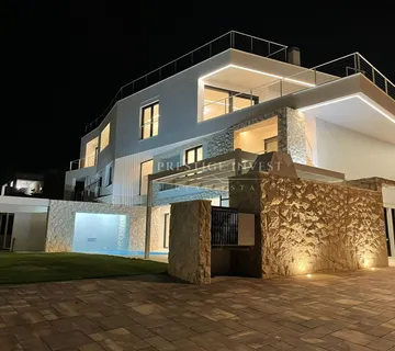 KOŽINO- Ekskluzivan stan S1 s bazenom 70m od mora - Kožino, Zadar