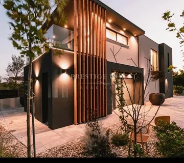 Dizajnerska Vila u središtu Dalmacije - cover