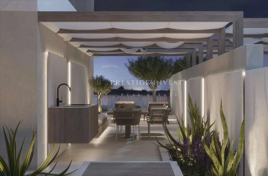 SUKOŠAN- Luksuzna vila prvi red uz more - cover