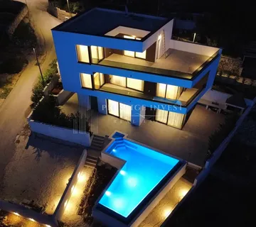 ROGOZNICA- Luksuzna vila - blizina mora, okolica Rogoznice - cover