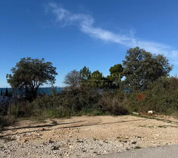 Zaton- Građevinsko zemljište 2.red uz more - 1.920 m2 - cover