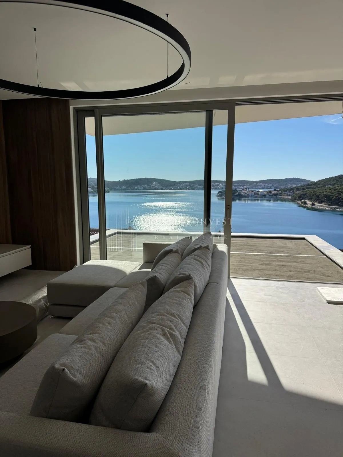 ROGOZNICA CENTAR- Dvosoban stan 70m od mora - cover