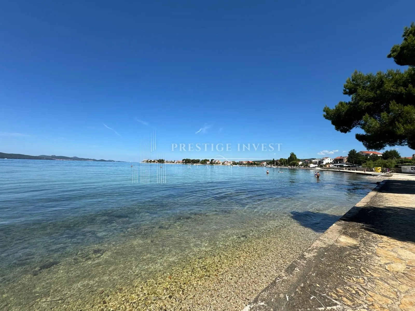 SUKOŠAN- Građevinsko zemljište 1.red uz more - cover