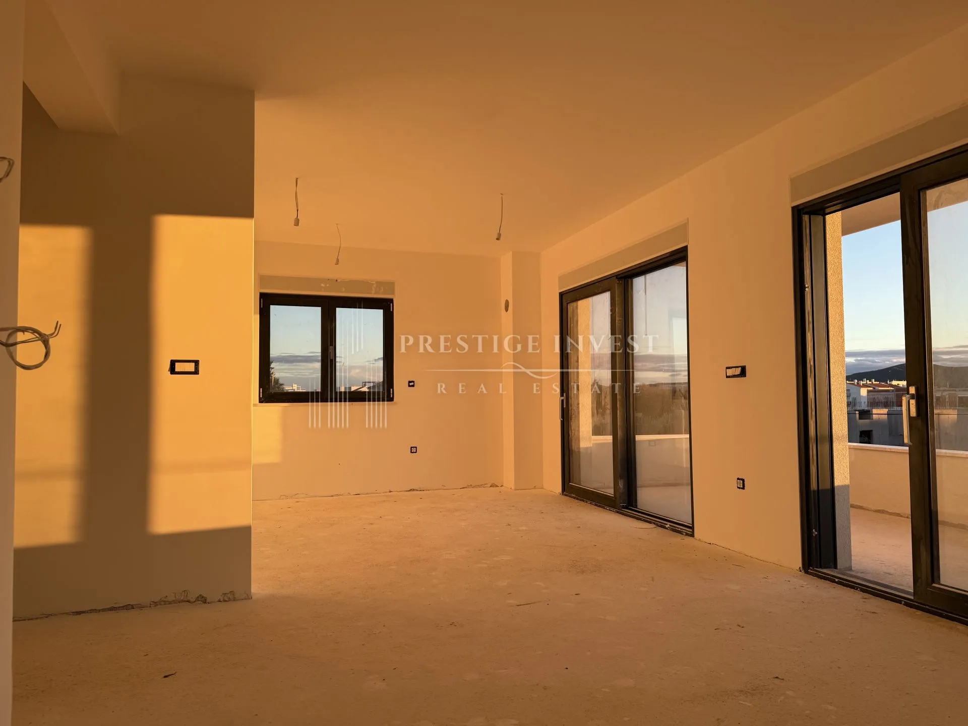 SUKOŠAN- S3 Dvosoban stan 100m od mora - cover