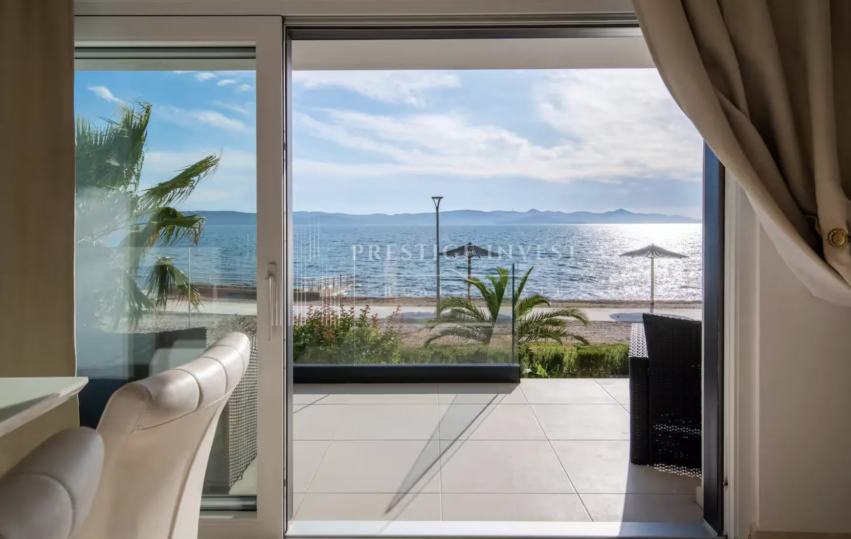 BIBINJE- Dvosoban stan PRVI RED UZ MORE - cover