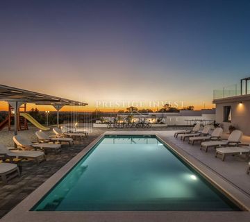 Luksuzna vila u blizini Zadra sa 6 soba  - cover