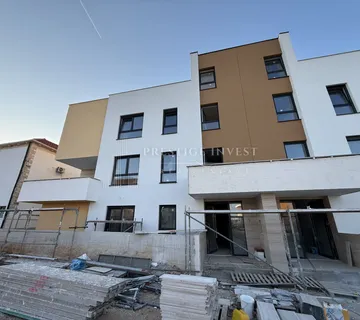 BIBINJE - Z2- S1- Dvosoban stan s vrtom- blizina mora - cover