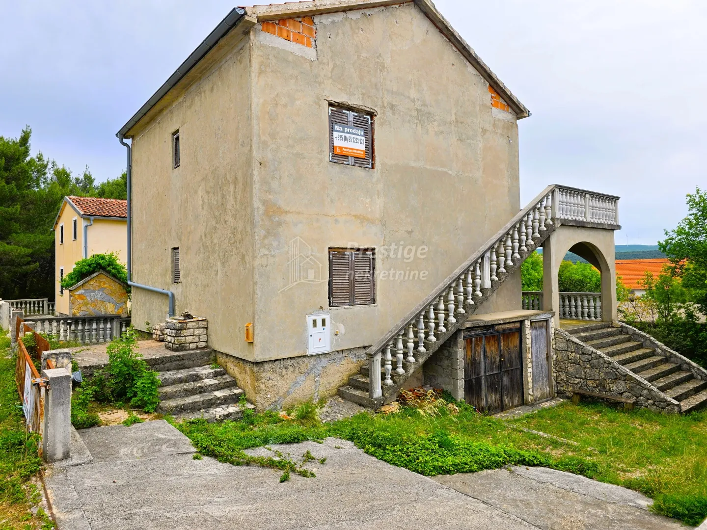 Crna Punta, prostrana kuća nedaleko plaže - cover