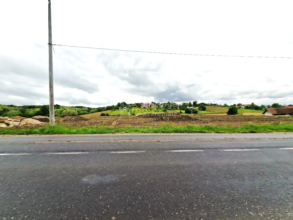 Sveta Helena ,građevinsko zemljište 4409m2 - cover