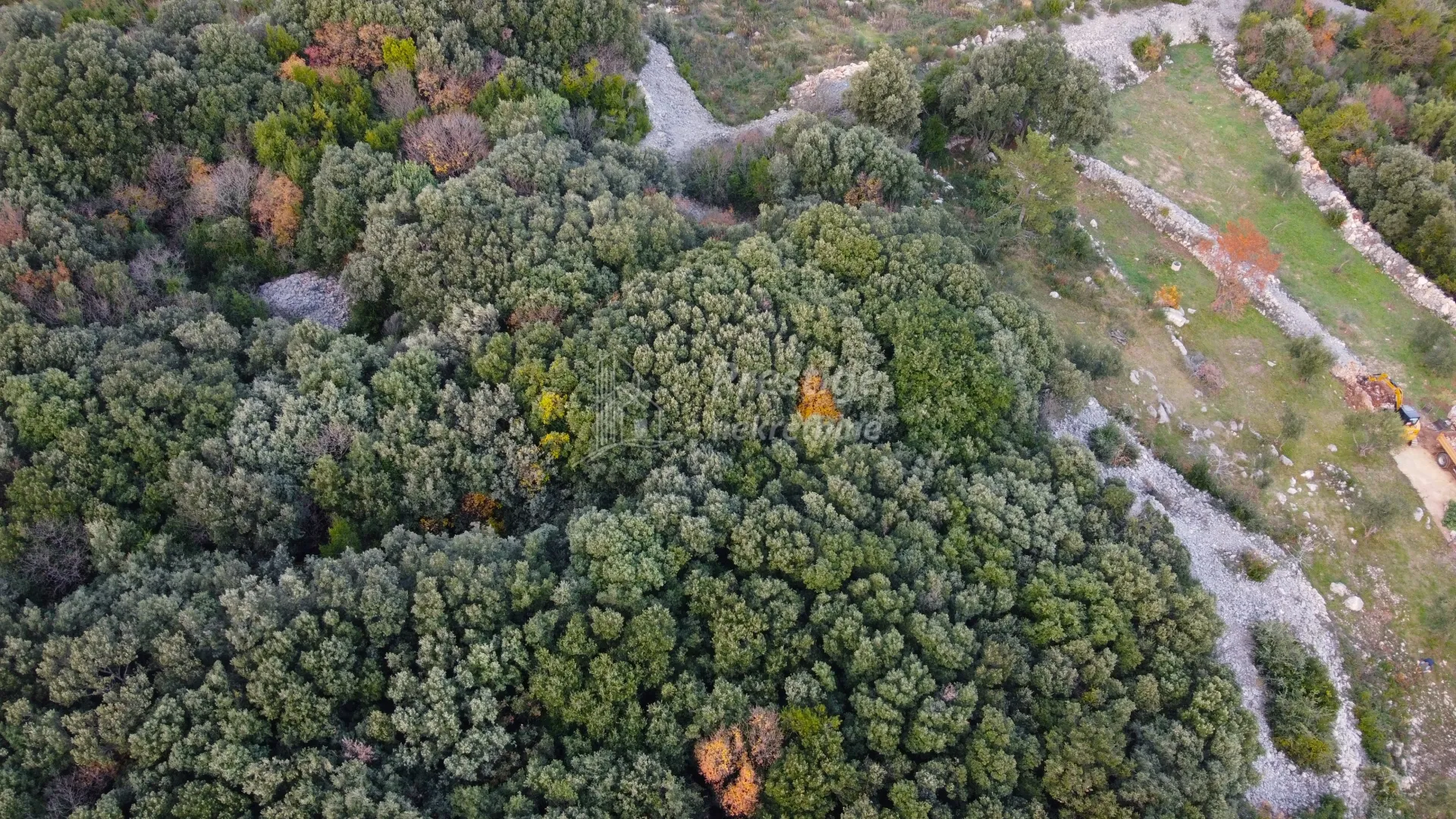 KRK, građ. zemljište, sportsko rekreacijsko, 825m2 - cover