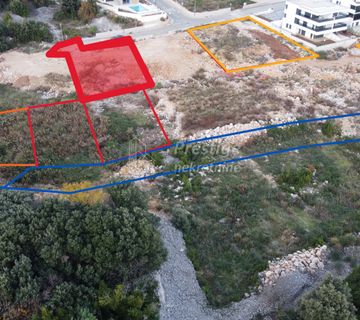 Grad Krk, atraktivno građevinsko zemljište, 1166 m2 - cover