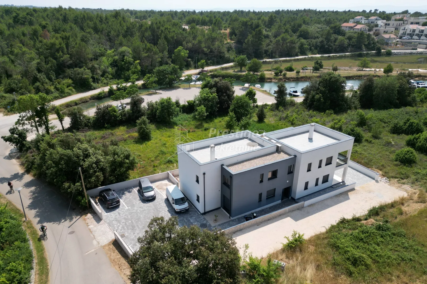 Zaton, prekrasan apartman u novogradnji - cover