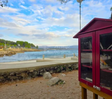 Grad Krk, atraktivno građevinsko zemljište, 1166 m2 - cover