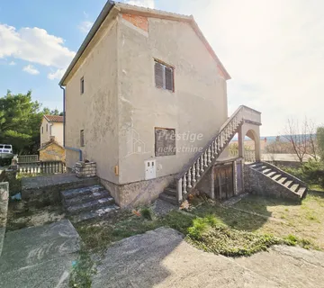 Crna Punta, prostrana kuća nedaleko plaže - cover