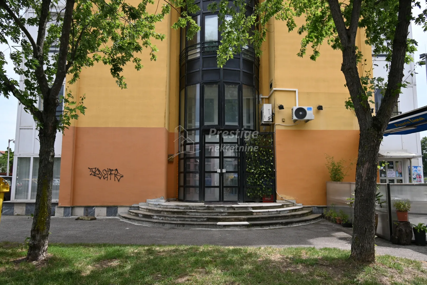 Zagreb, Vrapče, M. Terzije, poslovni prostor 53m2 - cover