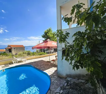 Stomorska, kuća 180m2, prekrasan pogled na more - cover