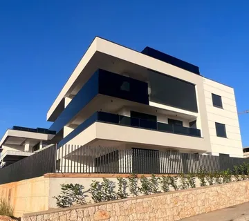 Apartman, prodaja, Grad Krk, Hrvatska, 242 m2, 710.000,00 EUR - Muraj, Krk