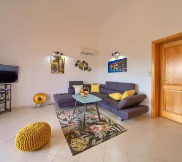 Apartman, prodaja, Grad Krk, Hrvatska, 73 m2, 399.000,00 EUR - Muraj, Krk
