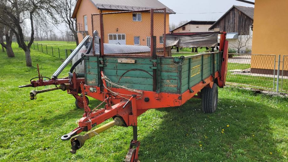 prikolica-gnoj-slika-217546972