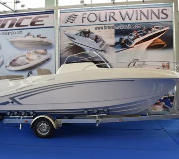 PRINCE 560 Open TESTNO PLOVILO S MOTOROM - MODEL 2022 (7 OSOBA) - cover