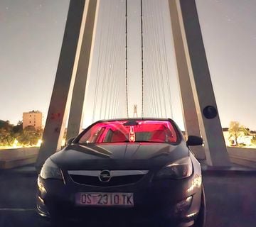 Opel Astra J 2011  1.7 cdti - cover