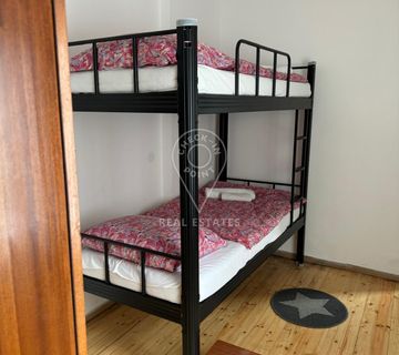Smještaj za radnike - max. 8 osoba, 80 m2, pored autobusnog kolodvora - cover