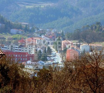 Građevinsko zemljište s pogledom na Buzet - cover