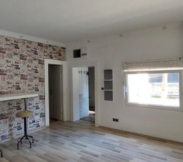 PRODAJA, 3-SOBAN, 51m2, NENAMJEŠTEN, VUKOVARSKA ULICA , 103.000€! INV. (prodaja) - cover