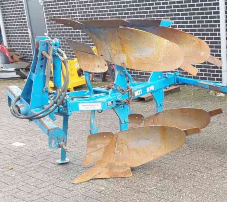 prodajem-vise-plugova-traktor-kosilic-slika-213899101
