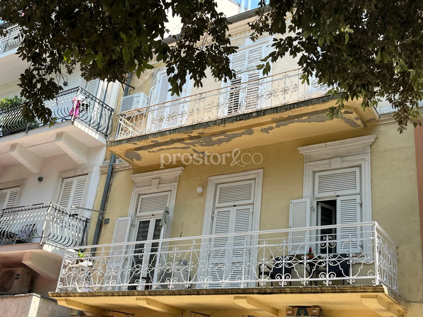 Centar Crikvenice stan za renovaciju - cover