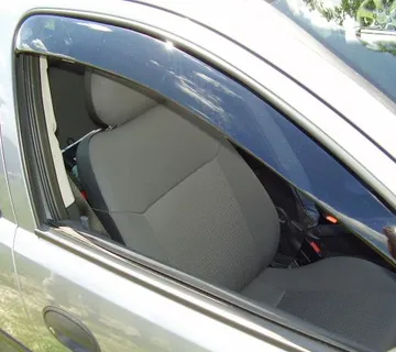 VJETROBRAN ZA YARIS 06- 3P I FIESTA 08- 5P - cover