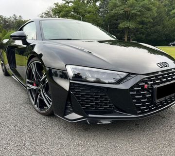 Audi R8 Cupe RWD Performance automatik - cover