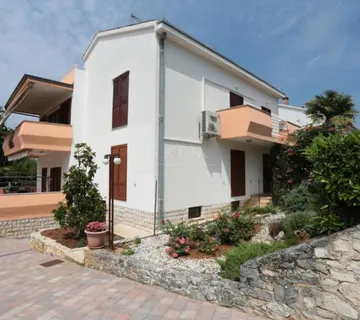 Stan za dugoročan najam u Poreču- Špadiči - (iznajmljivanje) - cover