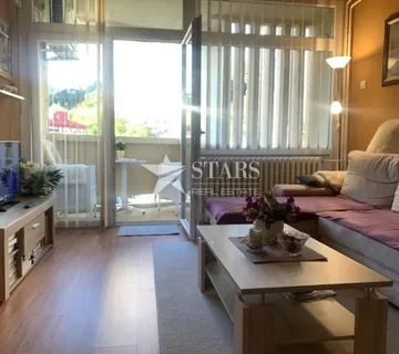 Rijeka - prostrani 3S+DB, 82m2, lift, balkon (prodaja) - cover