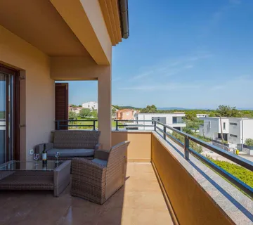 Apartmani Cesare - cover