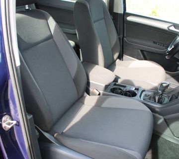 VW Touran 1.6 TDi DSG *NAVIGACIJA* - cover