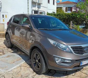 KIA SPORTAGE 1.7 CRDi 2011 u odličnom stanju - cover