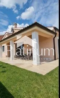 Istra, okolica Svetvinčenta, divna vila s bazenom (prodaja) - cover