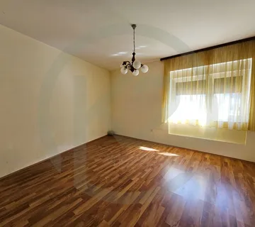 Stan: Sv. Duh 126 m2 za adaptaciju - cover