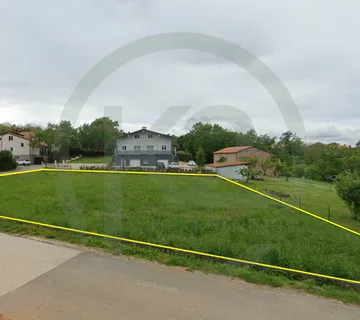 Građ. zemljište, Pazin 1.366 m2 - cover