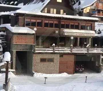 Pansion na Vlašiću, 10 soba + konoba 780 m2 - Travnik, Travnik