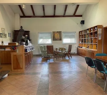 Samobor, proizv.-skladišni prodajni objekt 686 m2+569 m2 proiz. pogon - cover