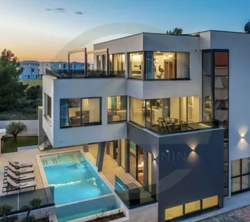 Moderna vila s pogledom na more – Medulin - cover