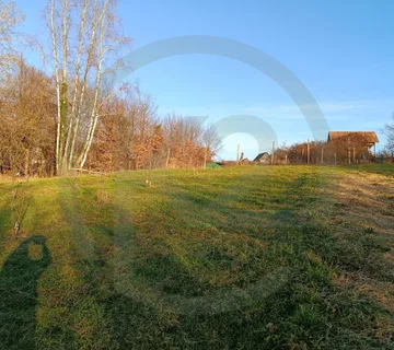 Kuća: Kloštar Ivanić, zemljište 1.810 m2 - cover