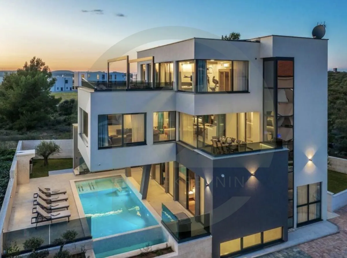 Moderna vila s pogledom na more – Medulin - cover