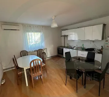 Dugo Selo, najam za 10-13 osoba, uredno, blizina obilaznice!! - cover