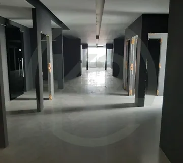 Poslovni prostor: Rijeka, uredski 254 m2 - cover