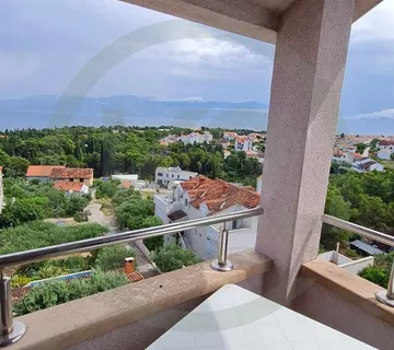 Supetar / Brač odličan stan 3S + DB + Parking! POGLED NA MORE - cover