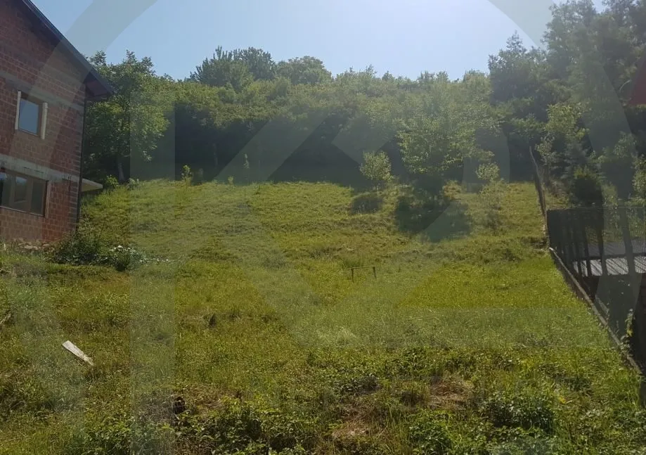 Zelena magistrala, građevinsko zemljište 642 m2 - cover