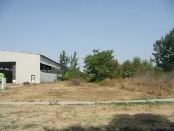 17. Gradjevinsko zemljiste 1144m2 za kucu ili poslovni prost - cover